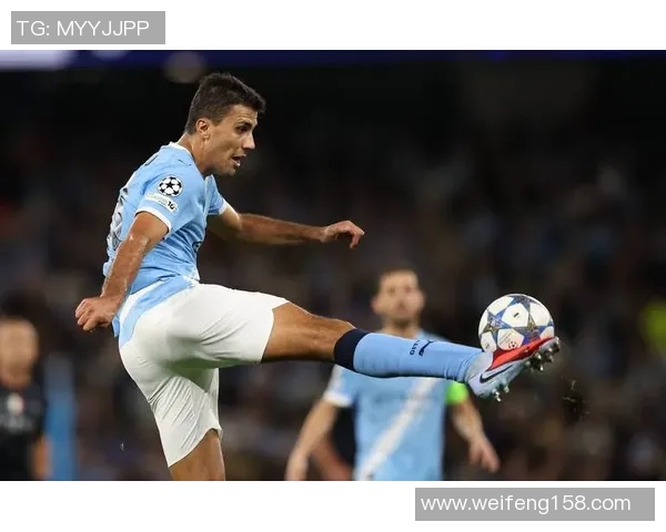 曼城U18青年队对决各大劲旅展现足球新星风采