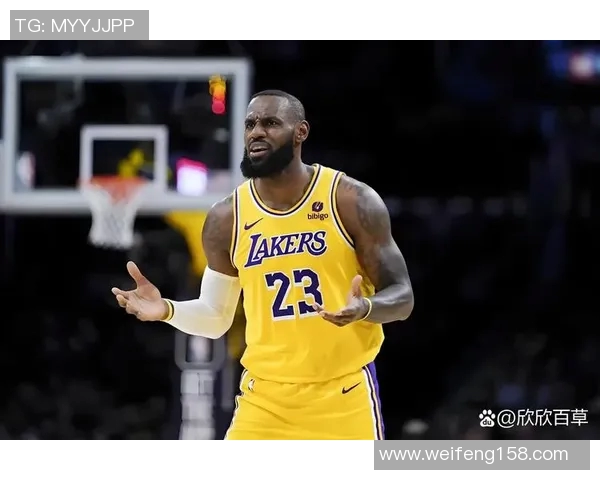 詹姆斯的传奇之路:从篮球新星到NBA历史巨星的成长历程 詹姆斯的传奇之路:从篮球新星到NBA历史巨星的成长历程