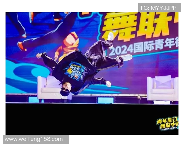 重庆飞盘队在全国街舞大赛中的精彩表现与成长历程全景回顾