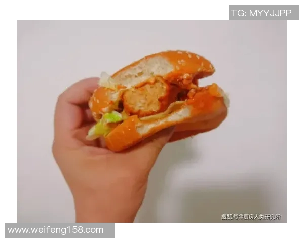 密尔沃与伯明翰激战正酣谁能在这场对决中笑到最后